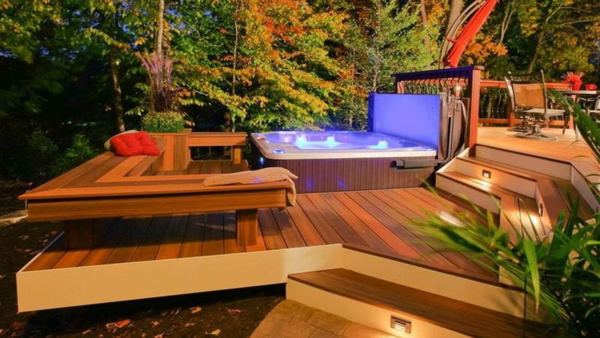 What Deck Materials Should You Use Around Your Outdoor Spa